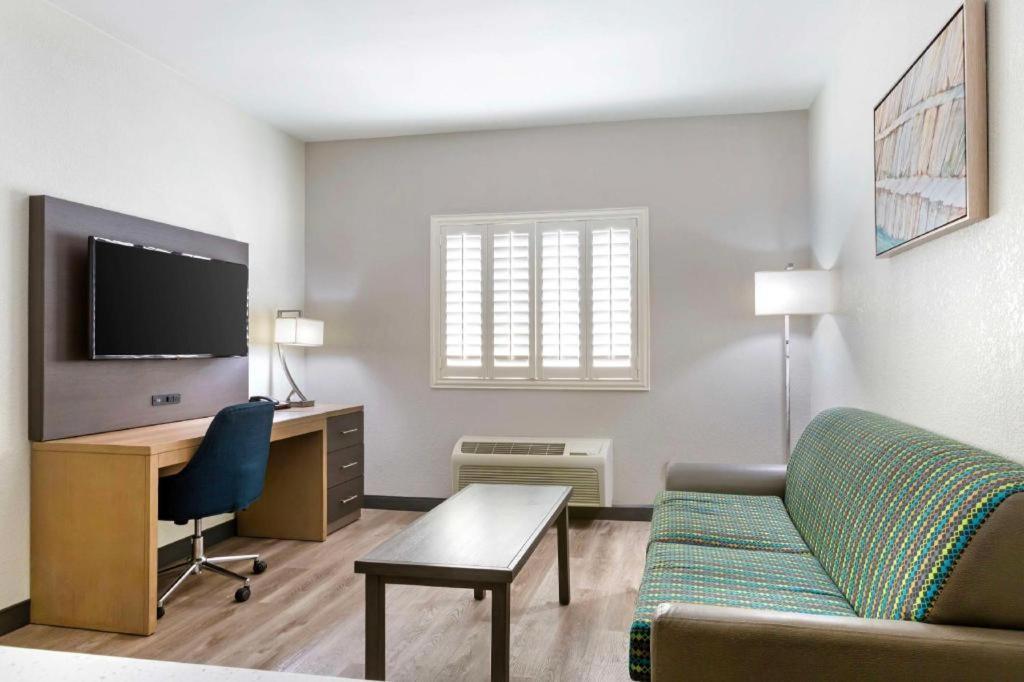 Best Western Plus Safford Bagian luar foto